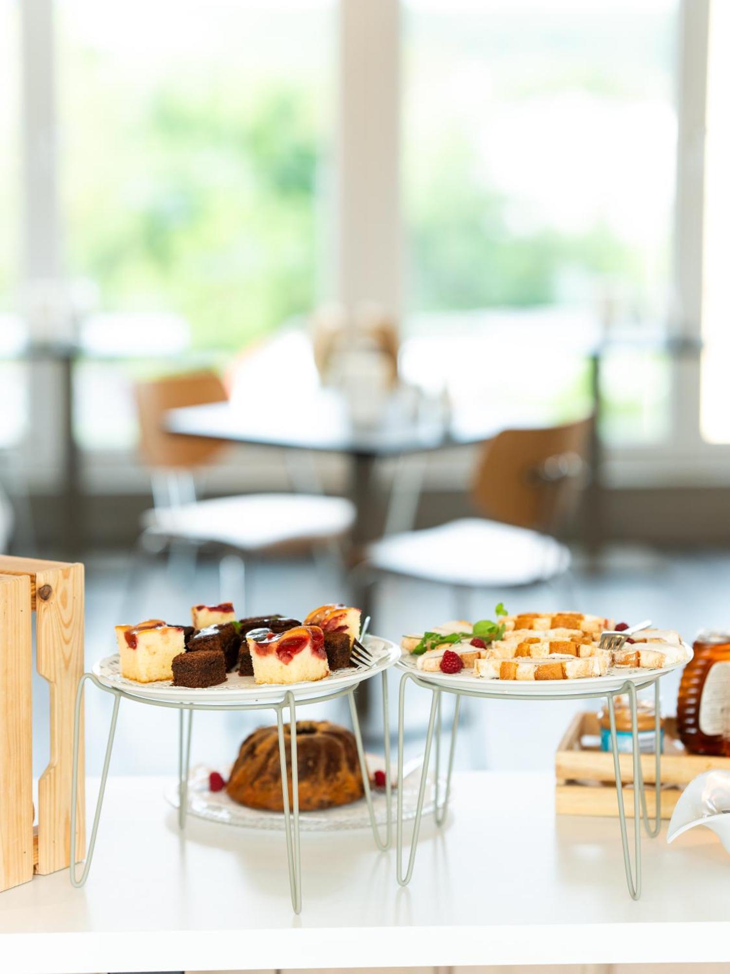 Design & Budget Hotel Wien Schoenbrunn Bagian luar foto